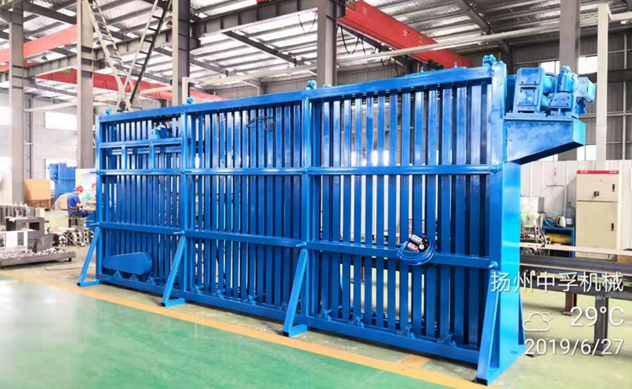 Cage storage bin